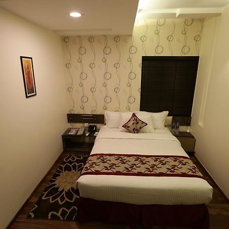 The Spin Hotel Chennai Extérieur photo