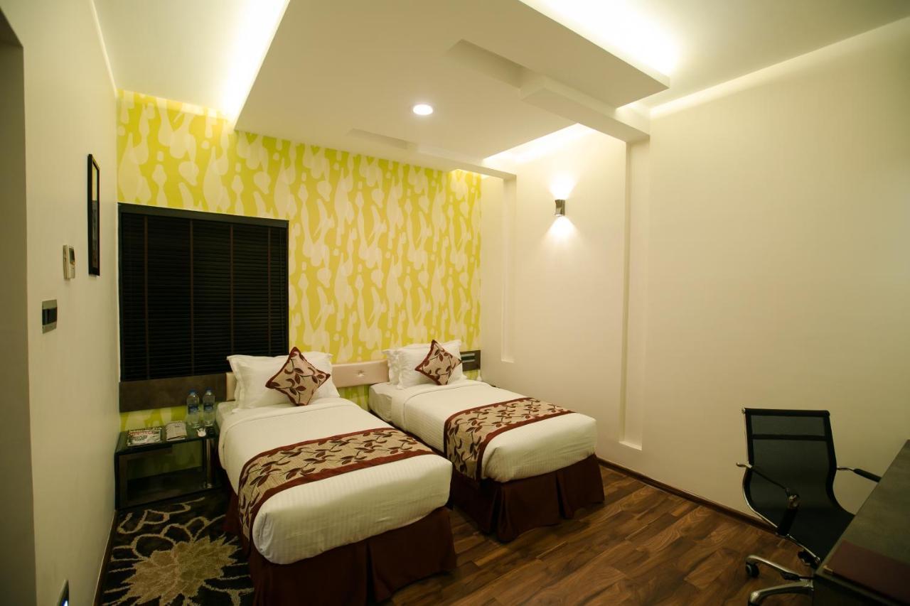 The Spin Hotel Chennai Extérieur photo