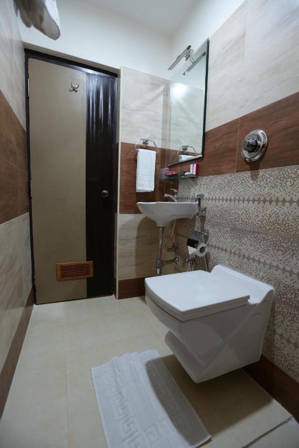 The Spin Hotel Chennai Extérieur photo