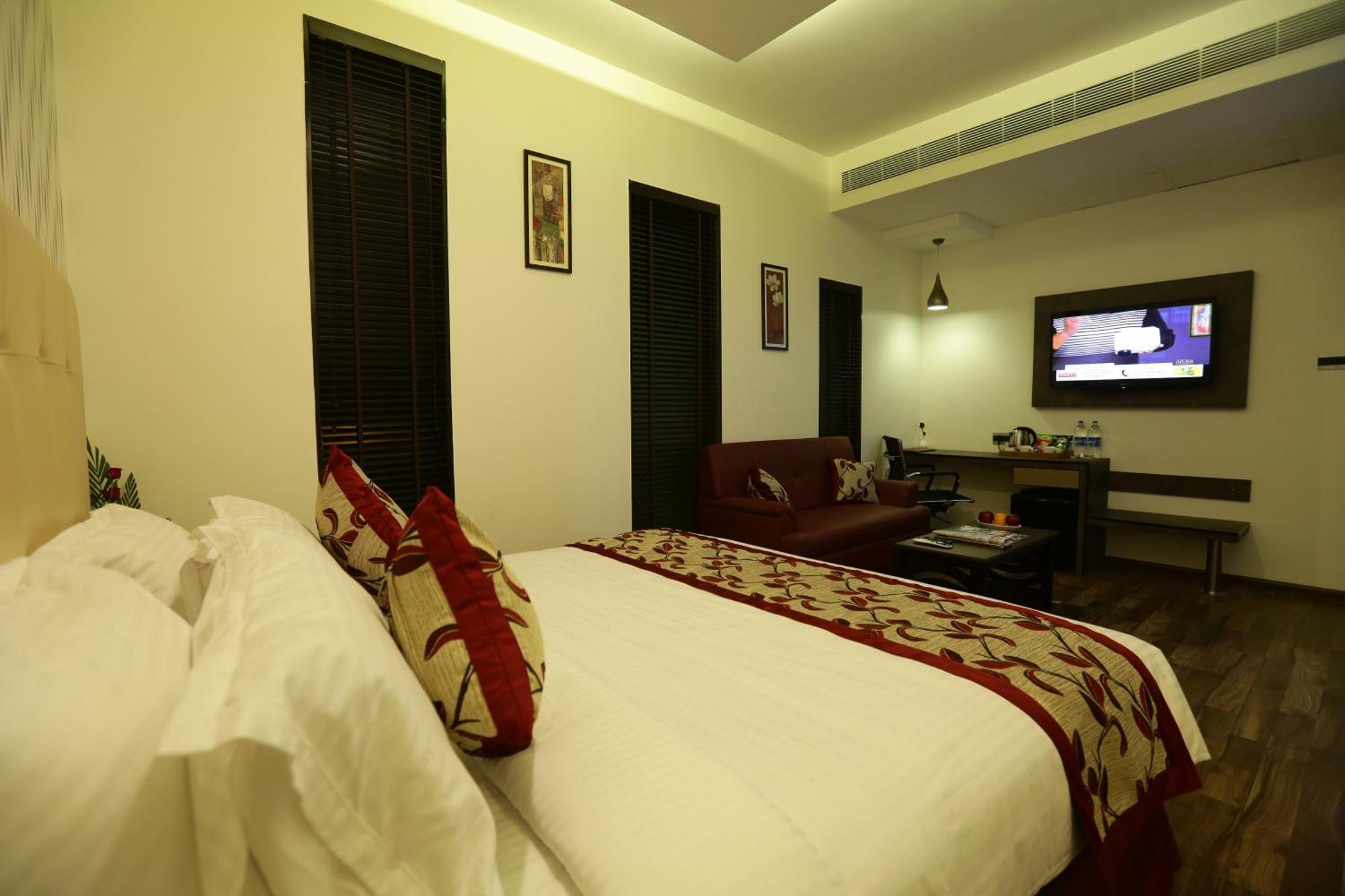 The Spin Hotel Chennai Extérieur photo