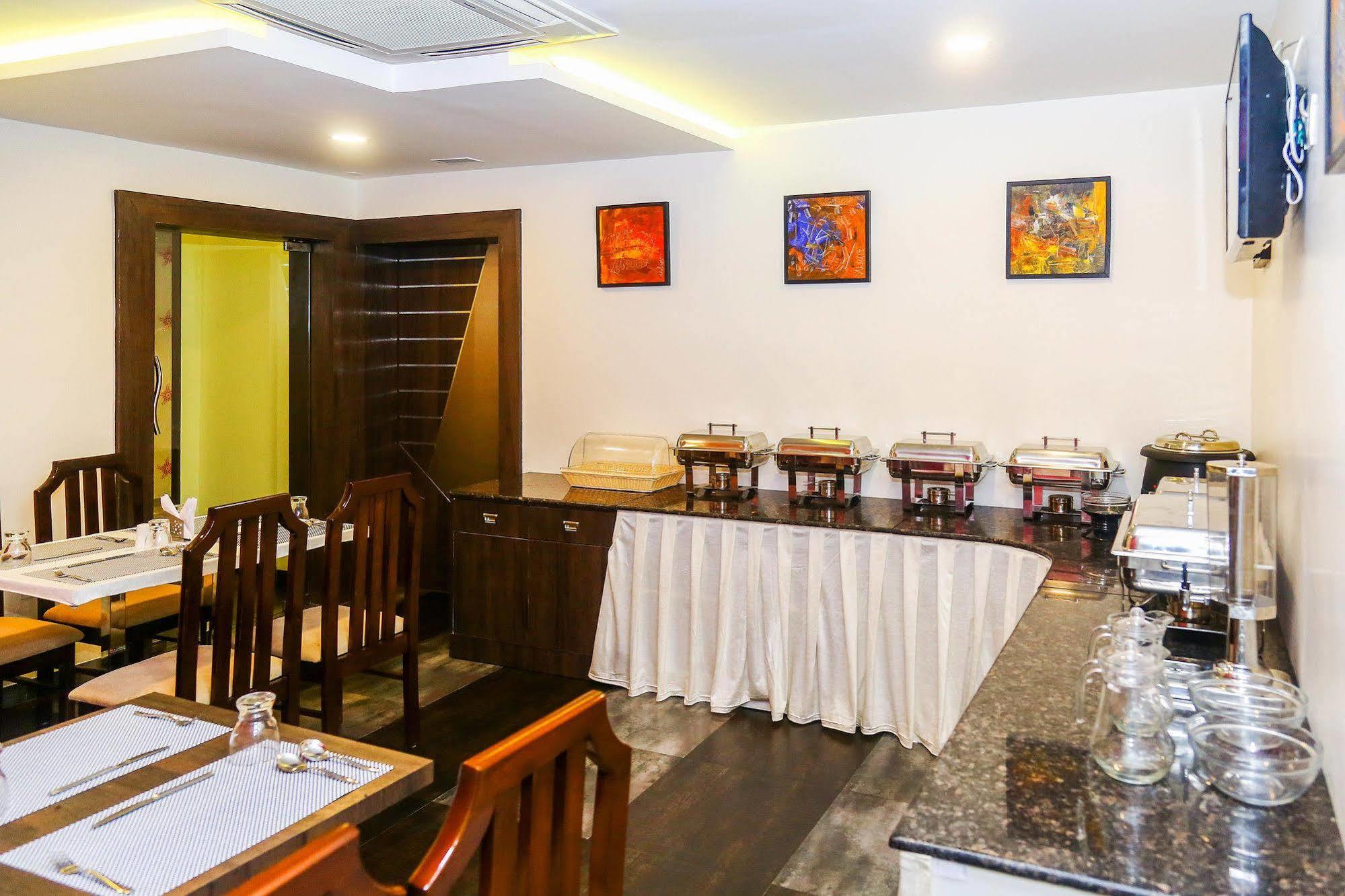 The Spin Hotel Chennai Extérieur photo