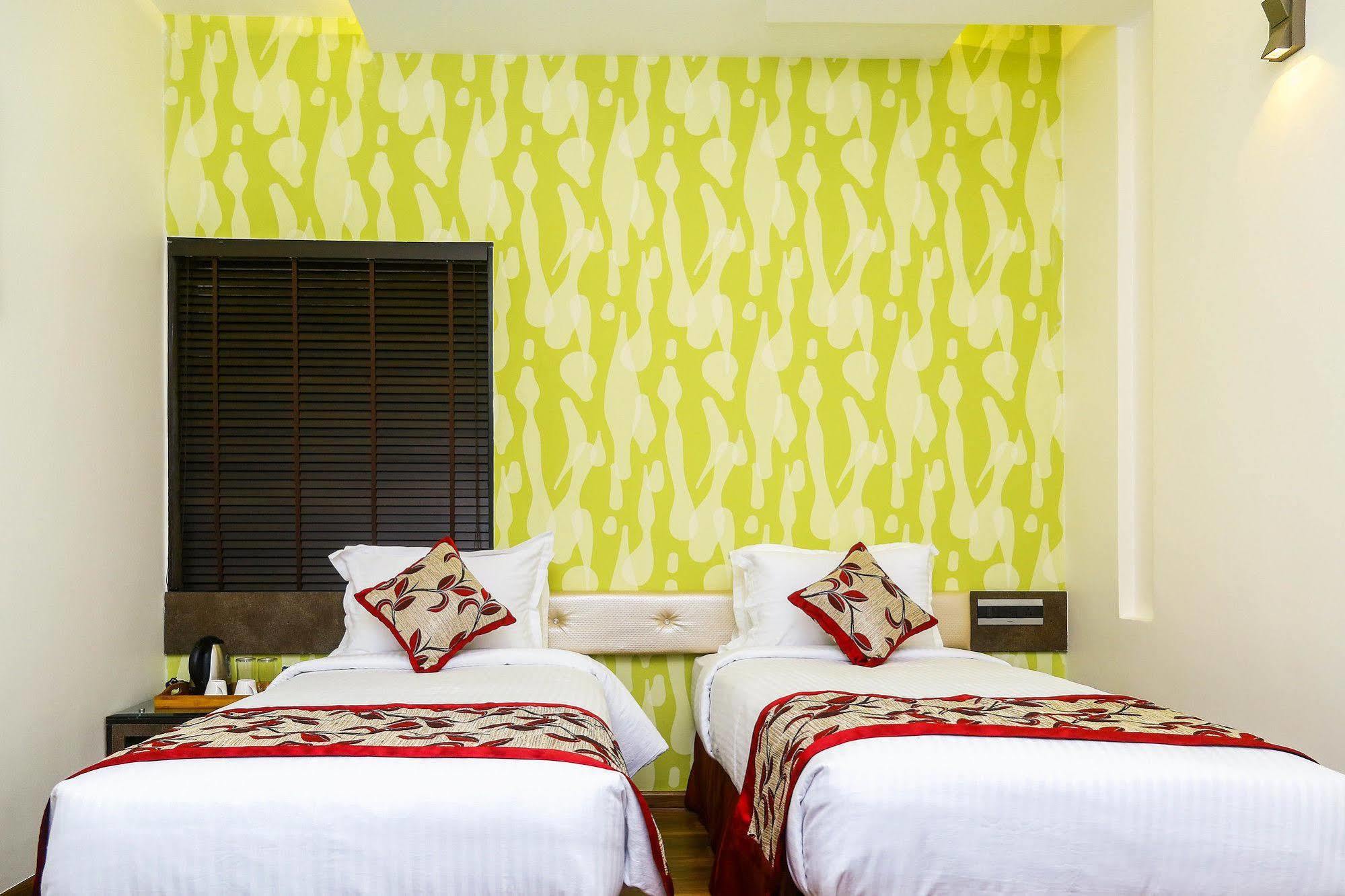 The Spin Hotel Chennai Extérieur photo