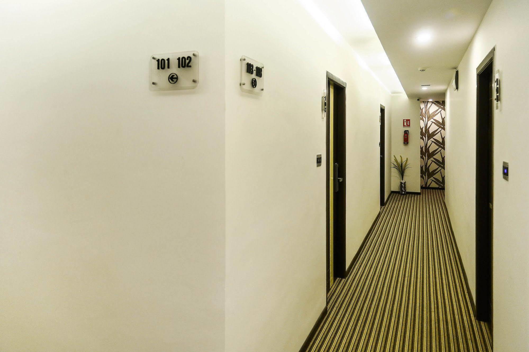 The Spin Hotel Chennai Extérieur photo